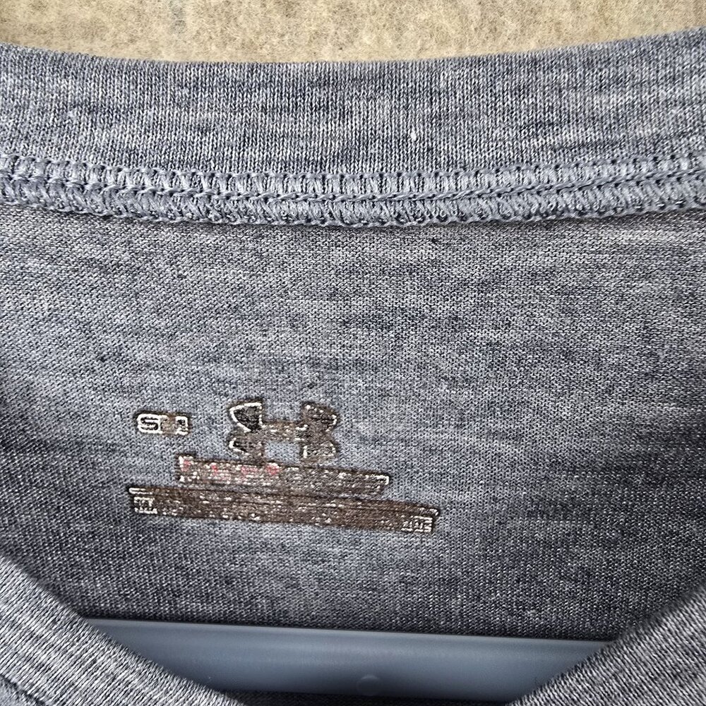 Under Armour Womens V-Neck Performance T-Shirt Gray Size Small Polyester Blend - Picture 3 of 5